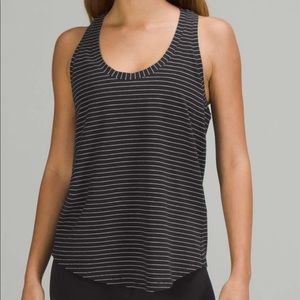 Lululemon Love tank Nwt size 6